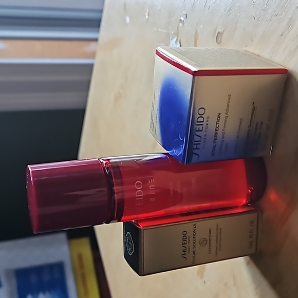 ⚡️⚡️FLASH SALE. SHISEIDO 3 SAMPLE/TRAVEL ITEMS - Picture 10 of 10